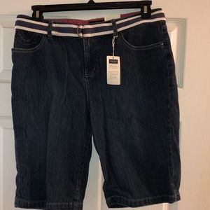 Sonoma stretch denim original fit Bermuda shorts with striped belt size 12 NWT